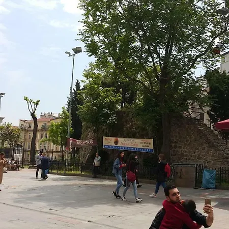 דירה 150m To Galata Tower, Cozy Near Taksim איסטמבול